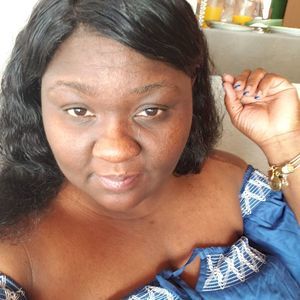 Meet your Posher, Nakia